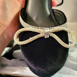 Size 9W dressy black velvet clear rhinestone platform new with tags shoe.